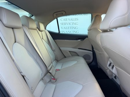 2019 Toyota Camry - photo 17