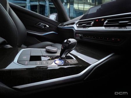 2021 BMW 3-Series - photo 23