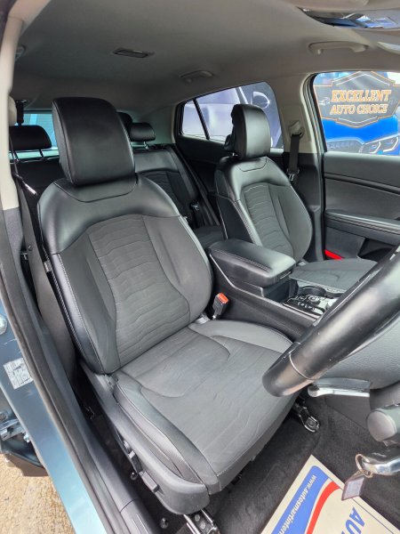 2022 Kia Sportage - photo 8