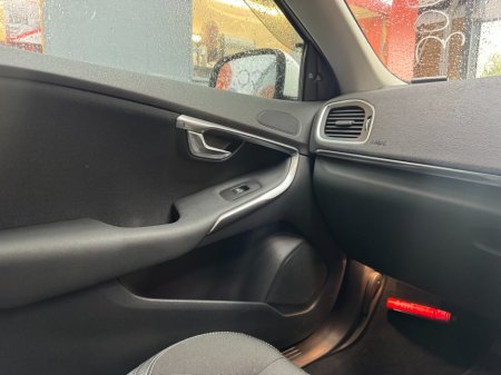 2017 Volvo V40 - photo 12