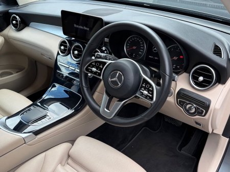 2021 Mercedes-Benz GLC - photo 2