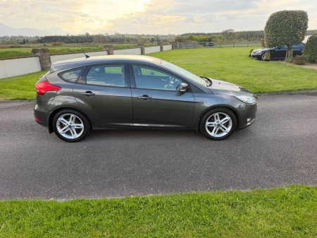 2017 Ford Focus - photo 4