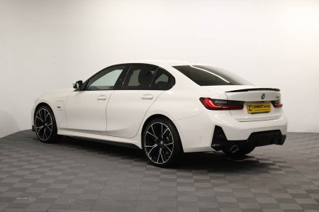 2023 BMW 3-Series - photo 4