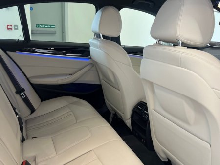2022 BMW 5-Series - photo 11