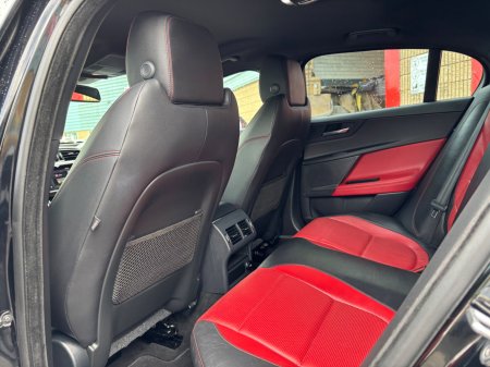 2015 Jaguar XE - photo 19