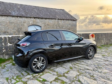 2022 Peugeot 208 - photo 4