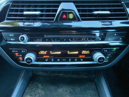 2017 BMW 5-Series - photo 31