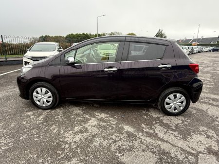 2016 Toyota Vitz - photo 9