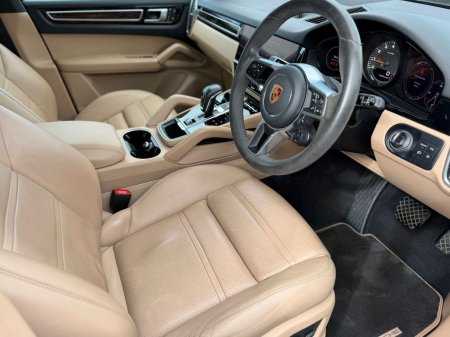 2022 Porsche Cayenne - photo 12