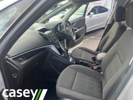 2016 Opel Zafira - photo 10