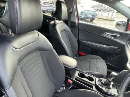 2023 Kia Sportage - photo 5