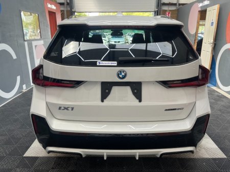 2024 BMW iX1 - photo 4