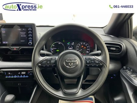 2021 Toyota Yaris - photo 21