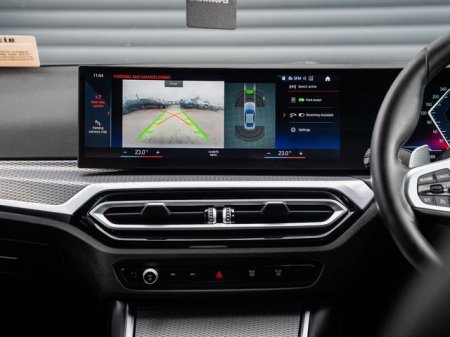 2023 BMW 3-Series - photo 12