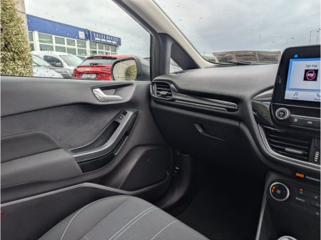 2020 Ford Fiesta - photo 16