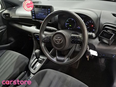 2023 Toyota Yaris - photo 15