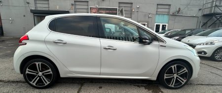 2017 Peugeot 208 - photo 4