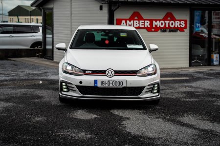 2019 Volkswagen Golf - photo 2