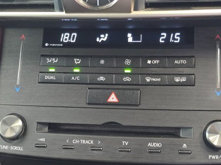 2019 Lexus IS - photo 14