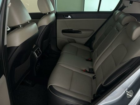 2020 Kia Sportage - photo 21