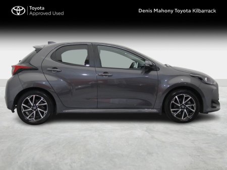 2022 Toyota Yaris - photo 3