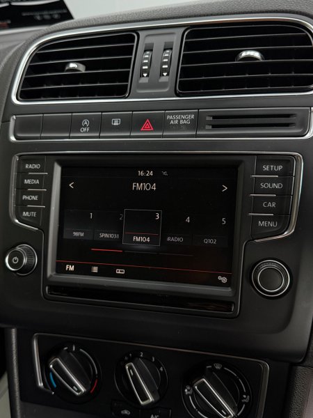 2015 Volkswagen Polo - photo 16