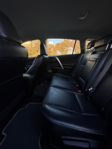 2016 Toyota RAV4 - photo 16