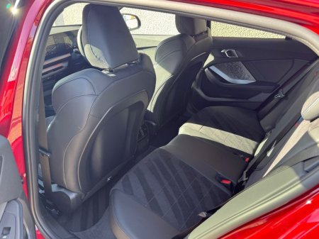2026 BMW 1-Series - photo 9