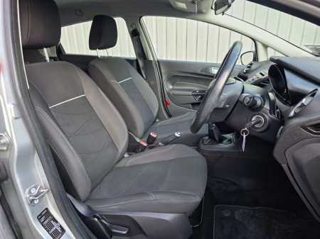2016 Ford Fiesta - photo 11