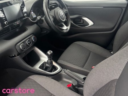2024 Toyota Yaris - photo 12