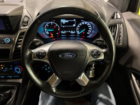 2020 Ford Transit Connect - photo 15