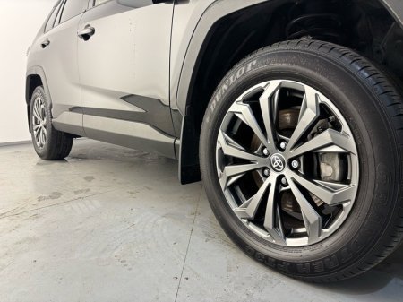 2025 Toyota RAV4 - photo 14