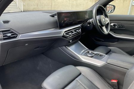 2024 BMW 3-Series - photo 18