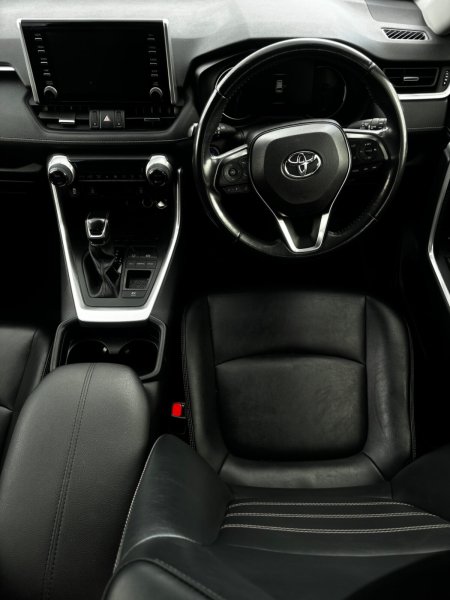 2020 Toyota RAV4 - photo 3