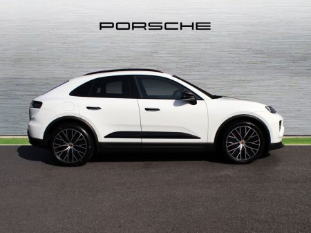 2026 Porsche Macan - photo 4