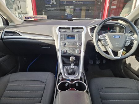 2015 Ford Mondeo - photo 25