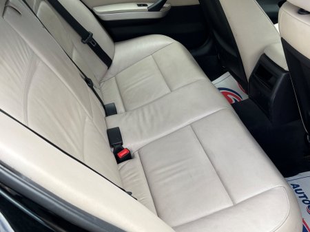 2011 BMW 3-Series - photo 16