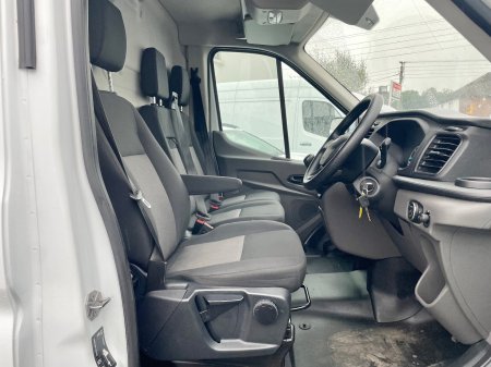 2022 Ford Transit - photo 4