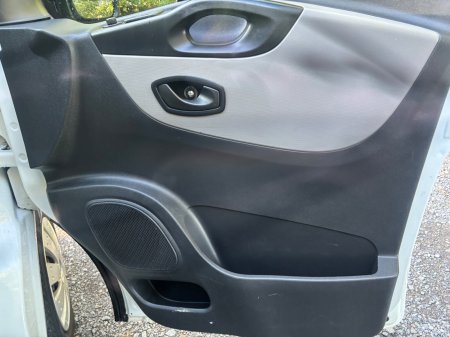 2016 Renault Trafic - photo 15