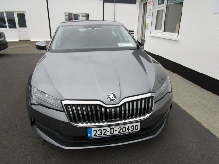 2023 Skoda Superb - photo 2