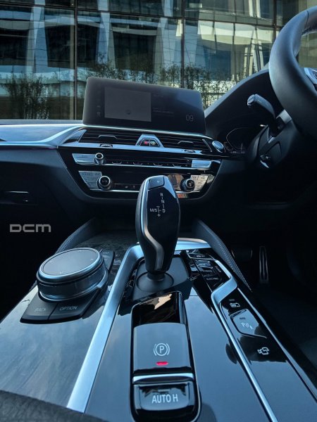2020 BMW 5-Series - photo 20