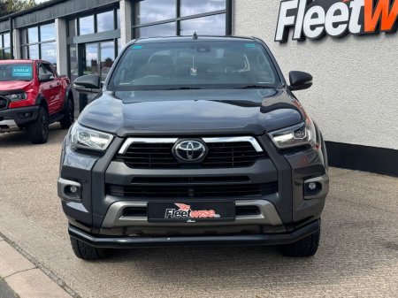 2021 Toyota Hilux - photo 2