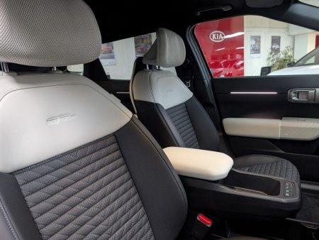 2026 Kia EV4 - photo 6