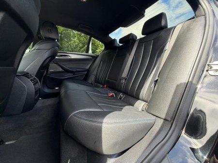2020 BMW 5-Series - photo 23