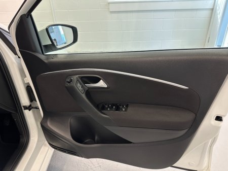 2016 Volkswagen Polo - photo 18