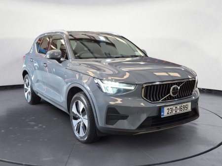 2023 Volvo XC40 - photo 3