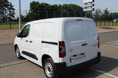 2025 Toyota Proace City - photo 5