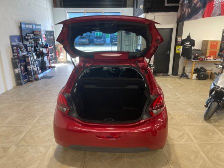 2017 Peugeot 208 - photo 8