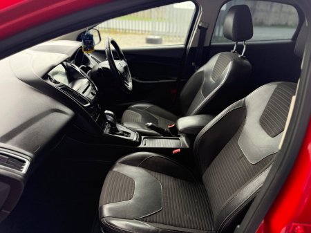 2017 Ford Focus - photo 10