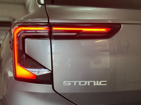 2026 Kia Stonic - photo 8